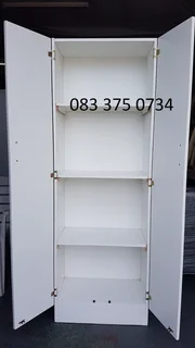 2-door cupboard for linen / multi-purpose.