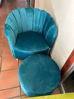 Tub chair plus ottoman