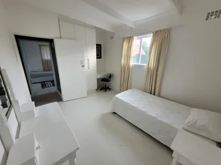 ☀️ Peaceful Female Co-Living – Fully Equipped Home in Summerstrand!