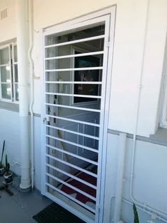 WELDER!!!!!! Nutec, Wooden and Steel Gates (free quotations)