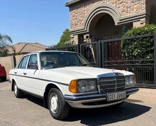 Mercedes Benz 200