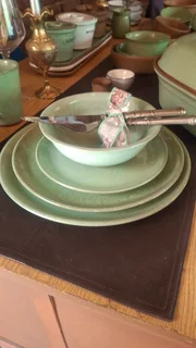 Super Argilla Pottery Special on Set Plus FREE Mugs while Stock Lasts