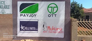 Sign Writer and Arts