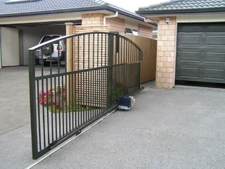Manufacturing driveway gates