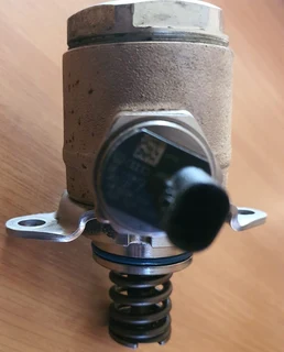 VW Golf 6 1.4 TSI CAXA 2009-2013 VW VAG High Pressure Pump Part# 03C 127 026 M