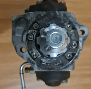 Toyota Hilux 2.5 D-4D 2KD-FTV 2005-2011 DENSO Injector Pump part# 22100-30110