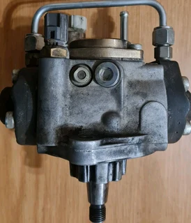 Toyota Quantum 2.5 D-4d 2kd-ftv 2005-2011 Denso Injector Pump Part# 22100-30110