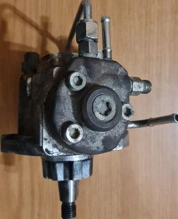 Toyota Quantum 2.5 D-4D 2KD-FTV 2005-2011 DENSO Injector Pump part# 22100-30110