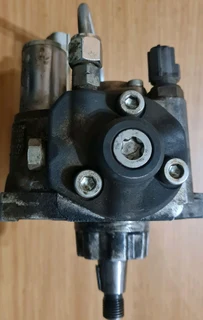 Toyota Quantum 2.5 D-4D 2KD-FTV 2005-2011 DENSO Injector Pump part# 22100-30110