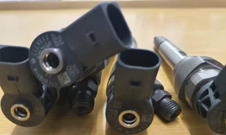 BMW F10 520D Diesel B47 Engine CDE 2013-2020 Bosch Injectors Set Part# 0445 110 743