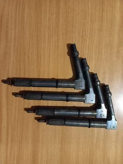 Nissan 1-TON HARDBODY 3.0 Diesel ZD30 DTI 2000-2013 ZEXEL Injectors Set Part# A6600 VG226