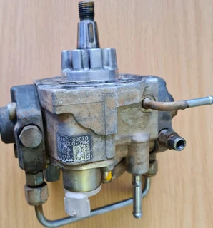 Toyota Hilux 2.5 D-4D 2KD-FTV 2005-2014 DENSO Injector Pump part# 22100-30110