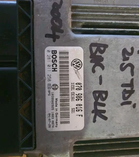 VW Touareg 2.5 TDI BAC-BLK Engine CDE 2004-2012 Bosch ECU part# 070 906 016 F
