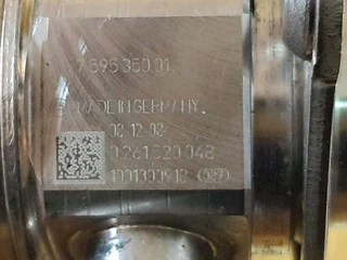 BMW E70 X5M N63 Engine CDE 2009-2013 Bosch High Pressure Pump Part# 7 595 350 01 *0 261 520 048