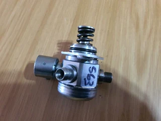 BMW E70 X5M N63 Engine CDE 2008-2015 Bosch High Pressure Pump Part# 1351 7595339