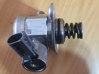 BMW E70 X5M N63 Engine CDE 2008-2015 Bosch High Pressure Pump Part# 1351 7595339