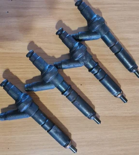 Isuzu D-Max 2.5 Turbo Diesel 4JA1 Engine CDE 2004-2012 ZEXEL Injectors Set Part# 8973829460