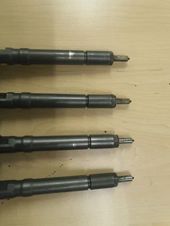 Hyndai Sanda-FE 2 0 c r d i diesel 2002 2010 bosch injectors set part # 0445 110 064*33800 27000