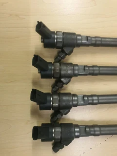 Hyndai Sanda-FE 2 0 c r d i diesel 2002 2010 bosch injectors set part # 0445 110 064*33800 27000