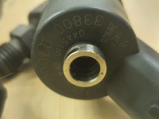 Kia carens 2 0 c r d i diesel 2002 2010 bosch injectors set part# 0445 110 064