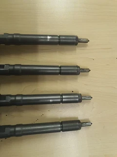 Kia carens 2 0 c r d i diesel 2002 2010 bosch injectors set part# 0445 110 064