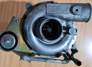 Isuzu d max 2 5 turbo diesel 4 j a1 engine c d e 2007 2012 r h f5 v i e l turbo holden part # 897313