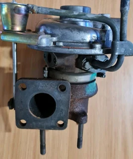 Isuzu d max 2 5 turbo diesel 4 j a1 engine c d e 2007 2012 r h f5 v i e l turbo holden part # 897313