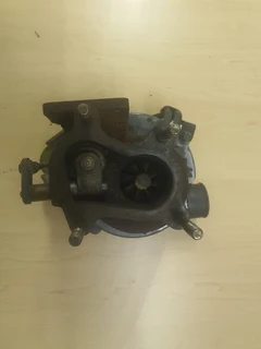 Isuzu d max 2 5 turbo diesel 4 j a1 engine c d e 2007 2012 r h f5 v i e l turbo holden part # 897313