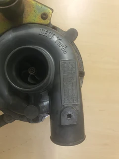 Isuzu d max 2 5 turbo diesel 4 j a1 engine c d e 2007 2012 r h f5 v i e l turbo holden part # 897313