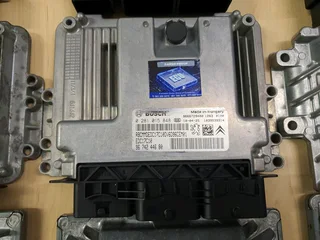 Renault Clio IV 0.9 TCE 2013-2020 Valeo ECU part# 23710 9221R