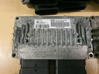 Renault Megane 1.6i 16V 1995-2008 Siemens TCM part# #7700115401