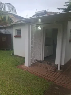 Parkhill, Dbn North, Small Studio Unfurnished Garden Cottage R5 500pm