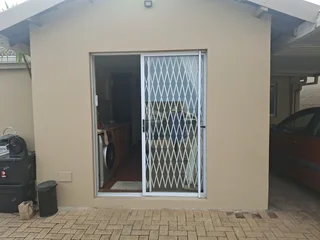 Glenashley, Upper, Fully Furn Studio Cottage R6500pm