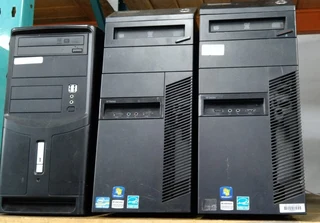 VARIOUS SECOND HAND MONITORS &amp; COMPUTER CASES ****CONTACT FOR PRICES