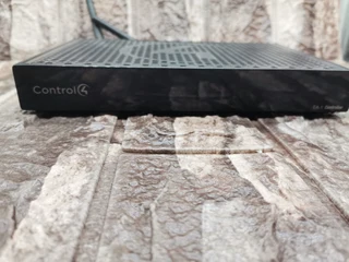 Control4 C4-ea1-v2 With Antenna But No Cables
