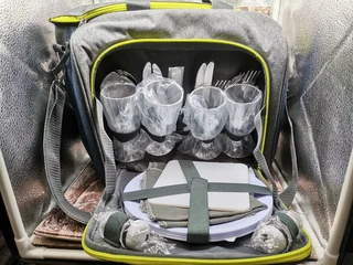 Bush Baby Retro 4 Person Picnic Bag