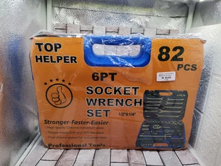 82 Piece Socket Wrench Set