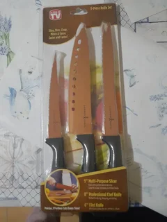 KITCHEN UTENSILS ---- ON HAND