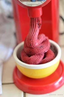 Swirlio frozen desert maker