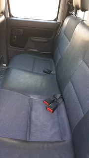 2013 Nissan Hardbody NP 300  2.5T Diesel white Doublecab 4x2 bakkie for sale in excellent condition