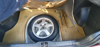 White 2005 Toyota Tazz 1.3 carb  XE aircon spec hatch back in excellent clean cond 2nd owner