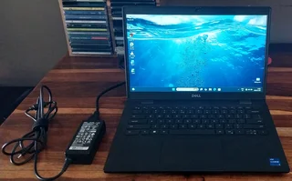 DELL 3420 i5-1135G7 11th Gen Laptop, bag and charger