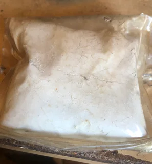175g of 99.9% pure silver powder