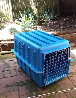 For Sale - Mobile kennel/flight carrier box for large breed dog