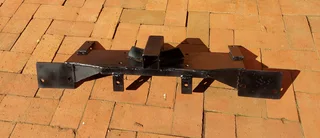 Winch steel mounting platform for Toyota Hilux/Fortuner (2005 - 2011)