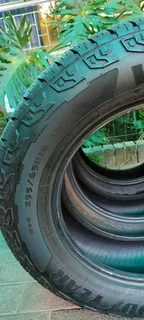 Tyres for sale 18 inch 255/65/r18 or swop for 265/65/17at