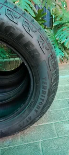 Tyres for sale 18 inch 255/65/r18 or swop for 265/65/17at