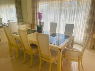 8 SEATER DINING ROOM SUITE