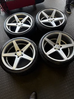 Rims Ispiri 20” Original excellent condition with tyres