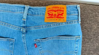 New Condition Original Levi Skinny Tapered Denim For Men